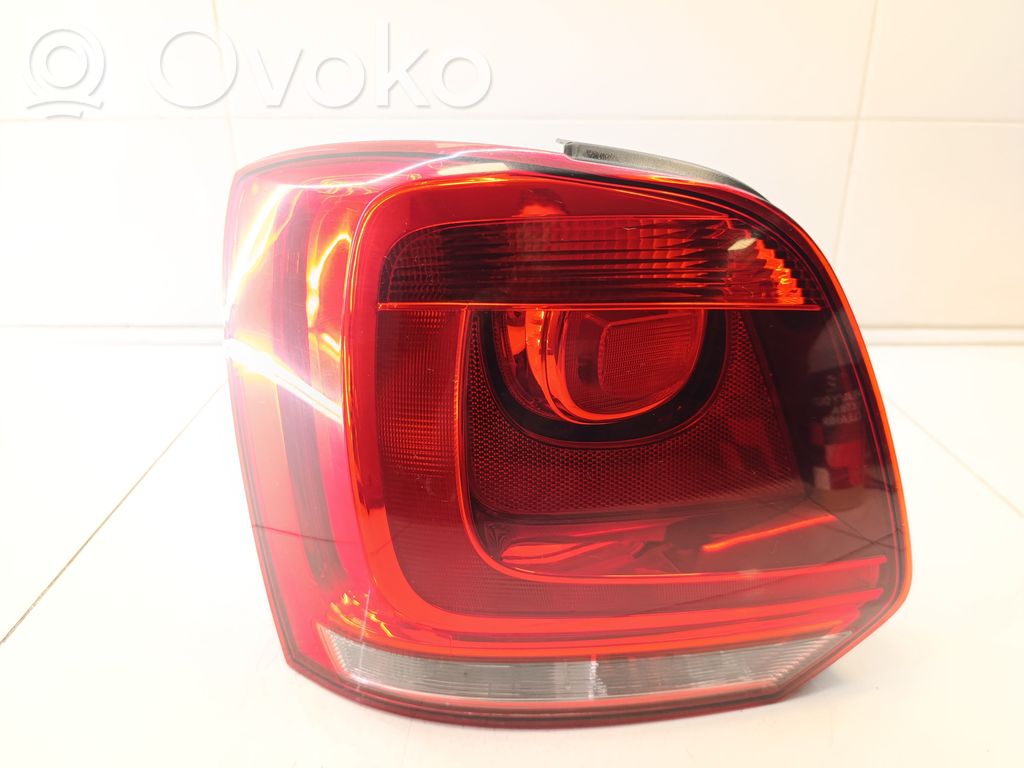 Volkswagen Polo V 6R Feux arrière / postérieurs 