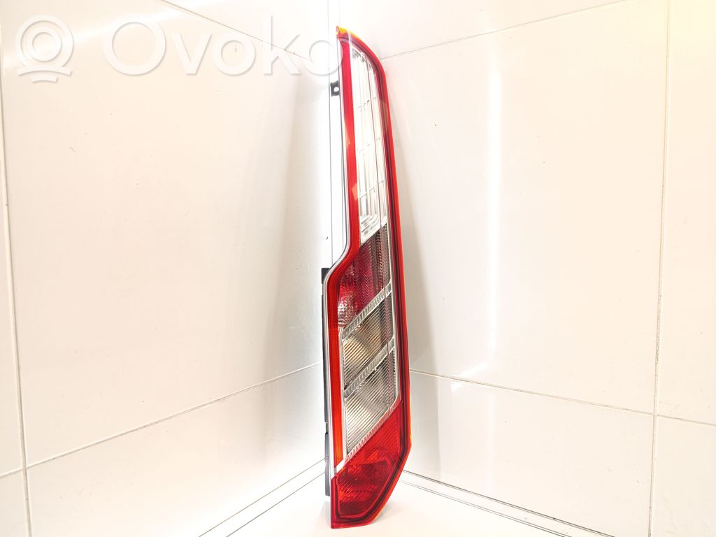 Luz trasera/de freno   BK2113404AJ