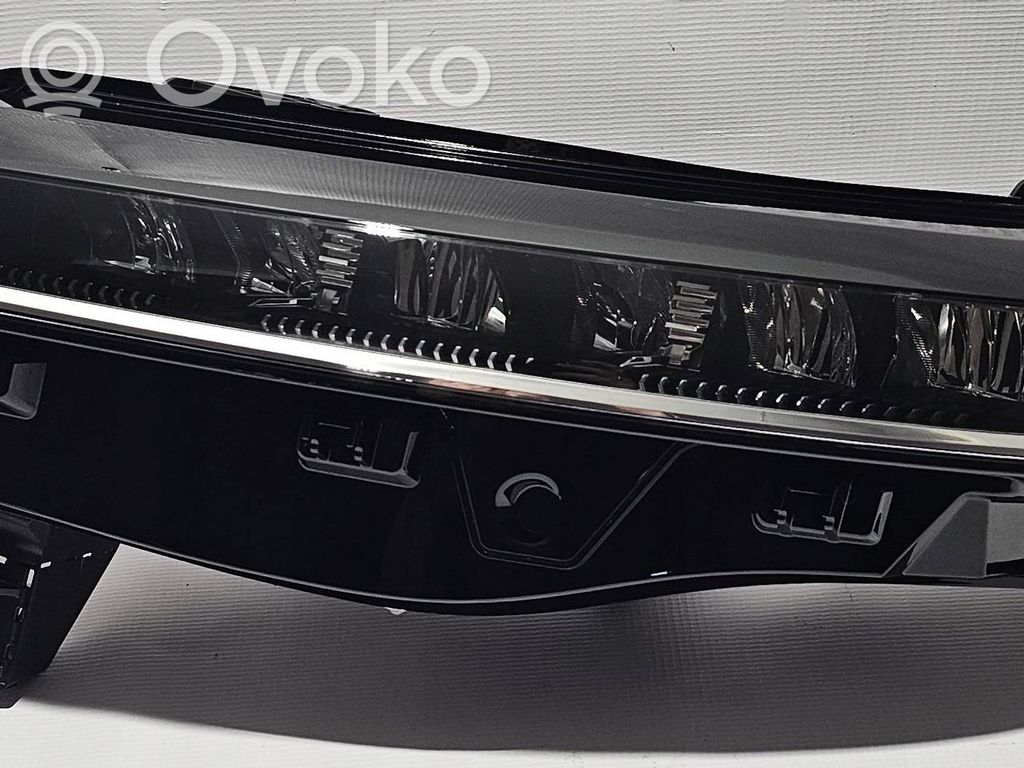 Renault Megane E-Tech Headlight/headlamp 