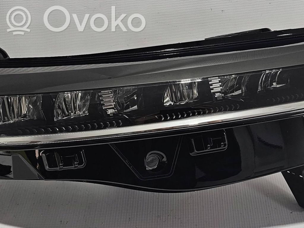 Renault Megane E-Tech Priekšējais lukturis 
