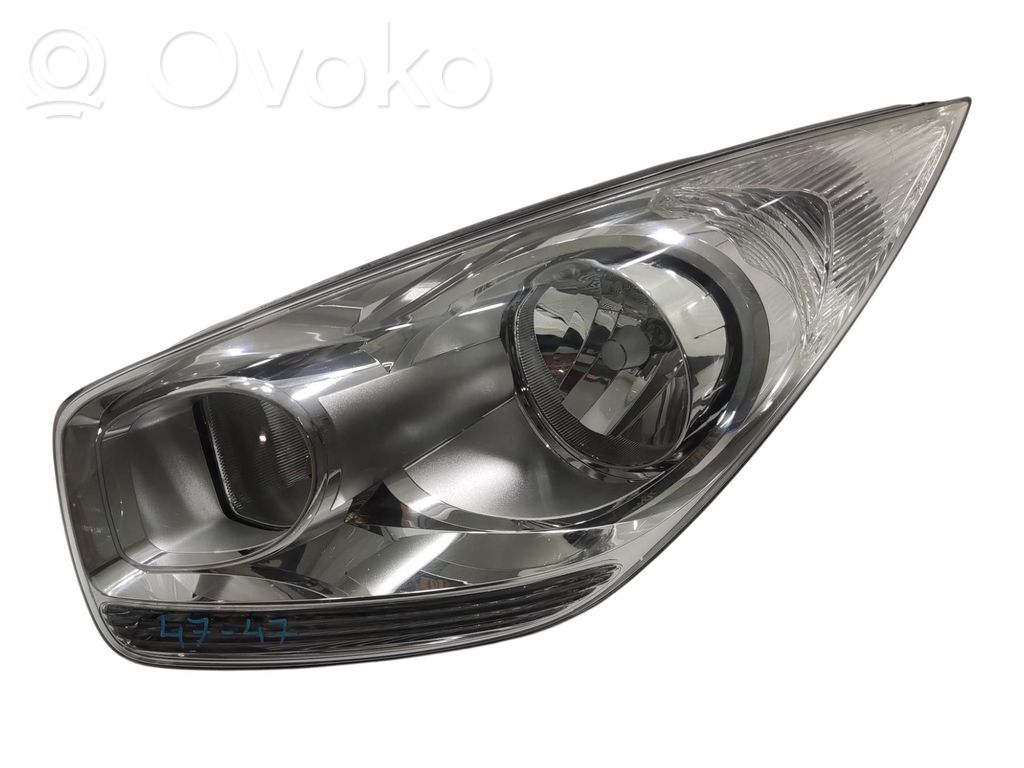 KIA Venga Phare frontale 