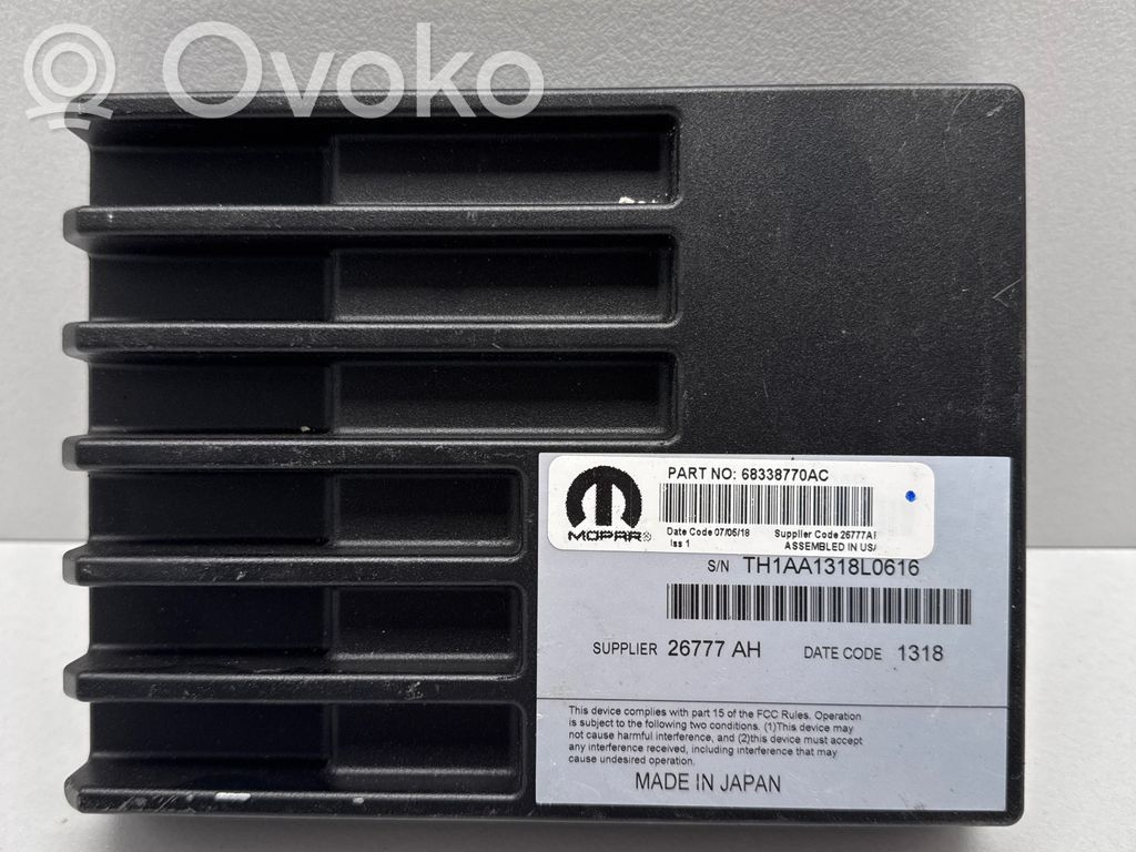 Chrysler Pacifica Sound amplifier 