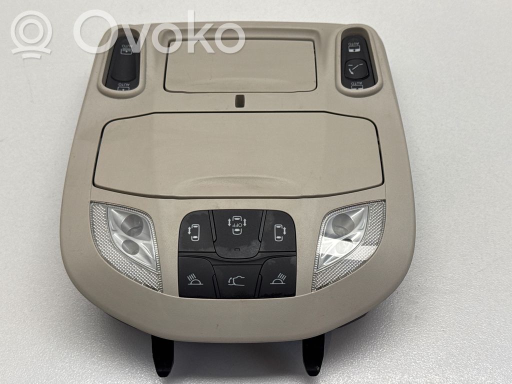 Chrysler Pacifica Front seat light 