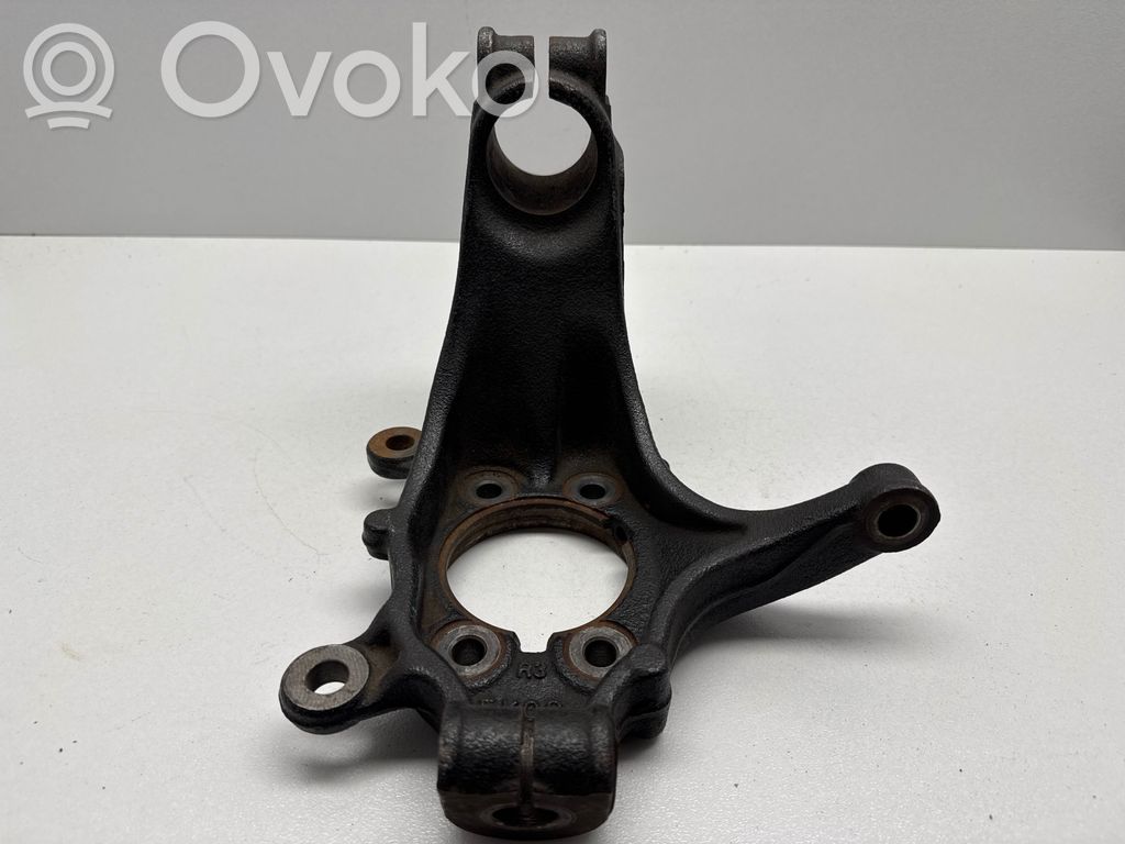 Nissan Rogue Front wheel hub 