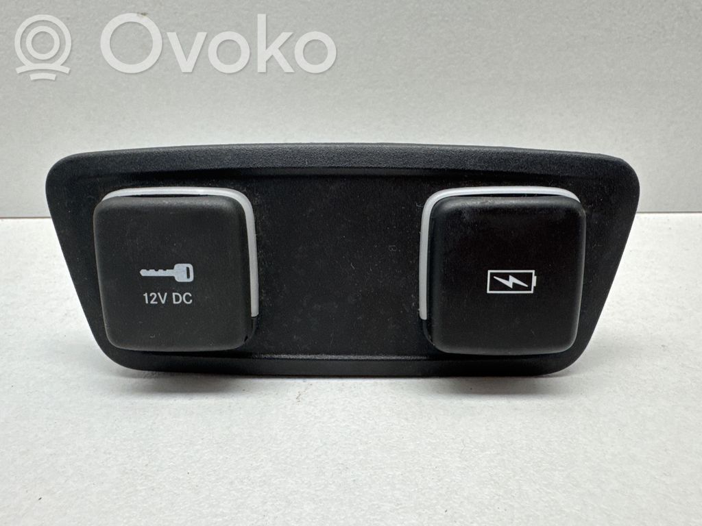 Chrysler Pacifica USB jungtis 