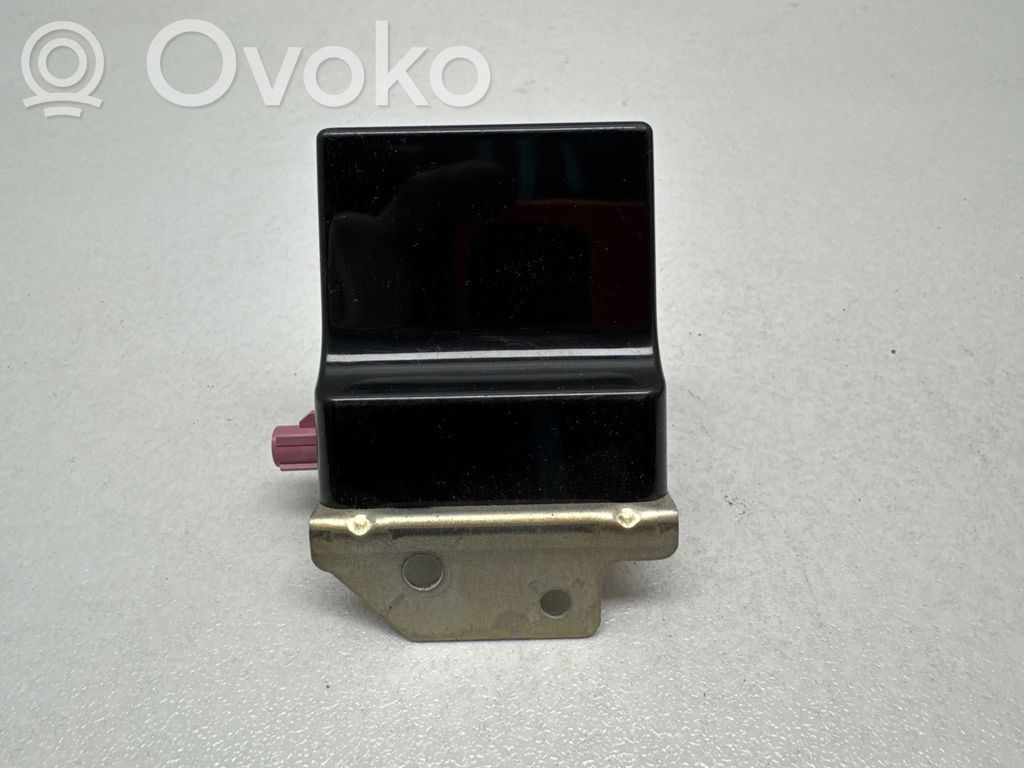 Chrysler Pacifica GPS-pystyantenni 