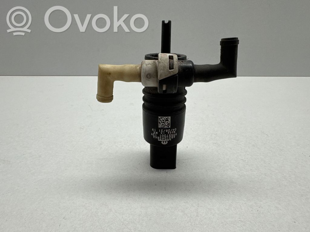 Chrysler Pacifica Windscreen/windshield washer pump 