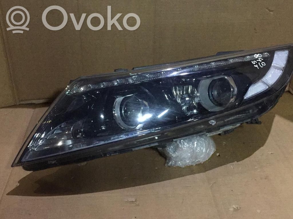 Headlight/headlamp   D4FD