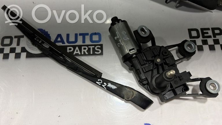 Ford Fusion Takalasinpyyhkimen moottori 