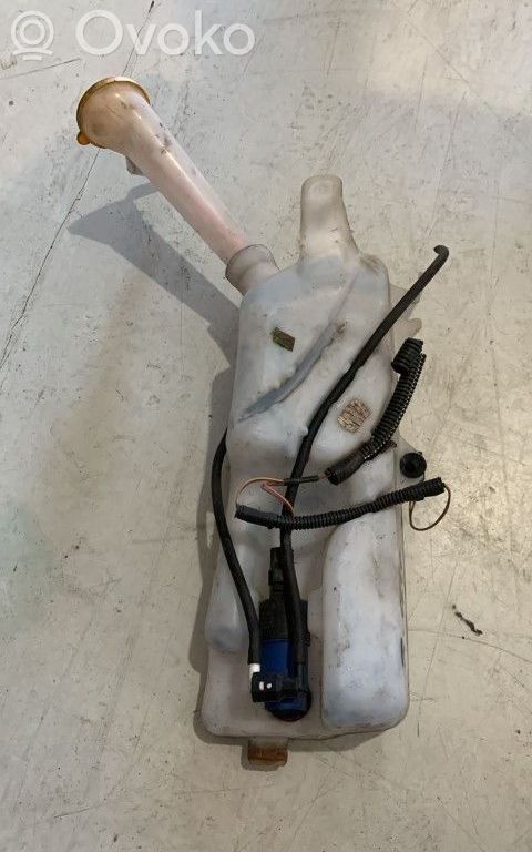Renault Clio II Windshield washer fluid reservoir/tank 