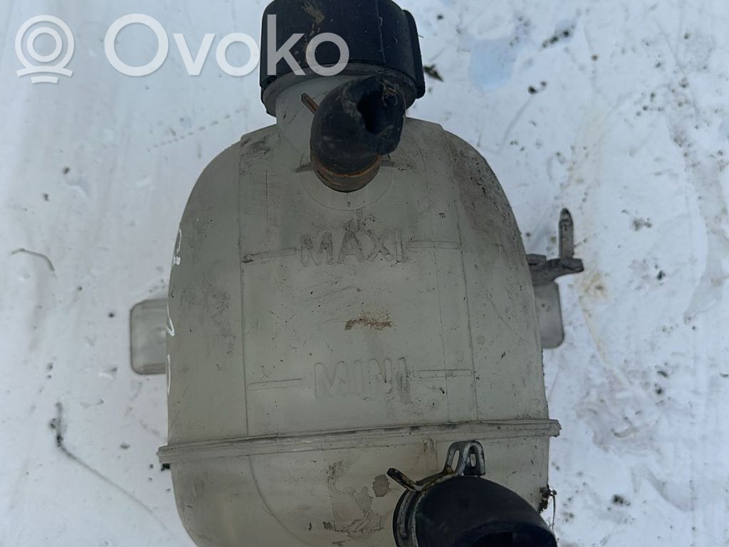 Dacia Duster Coolant expansion tank/reservoir 