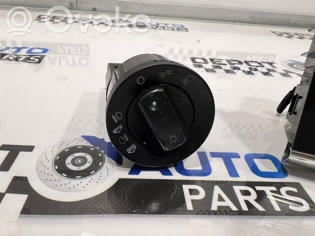 Audi A4 S4 B7 8E 8H Przełącznik świateł 