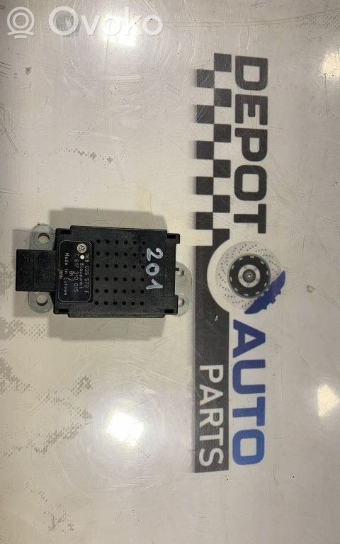 Volkswagen Golf V Antenos stiprintuvas 