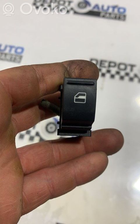 Volkswagen PASSAT B6 Electric window control switch 