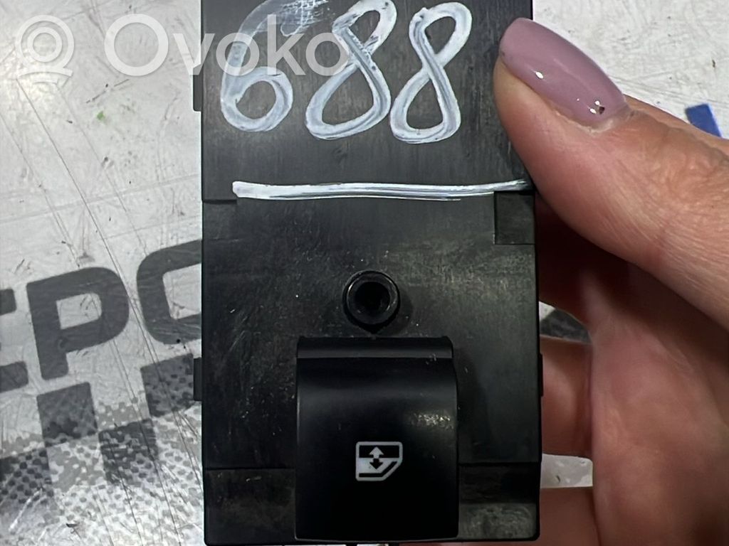 Opel Insignia A Electric window control switch 