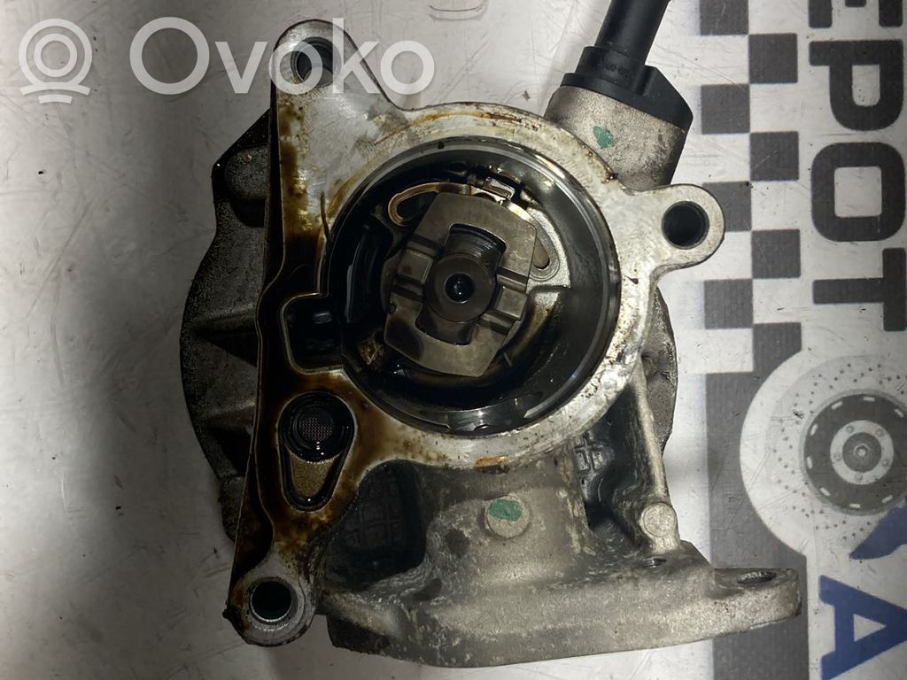 Volkswagen Scirocco Pompă vacuum 