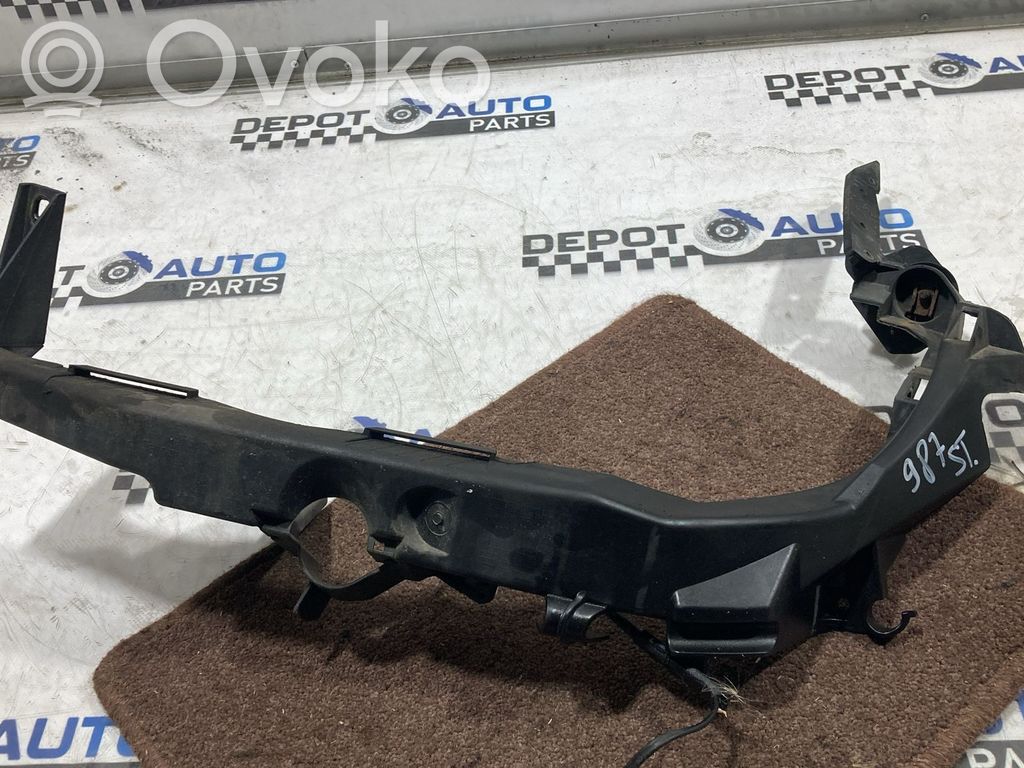 BMW M3 e90 Halterung Scheinwerfer 
