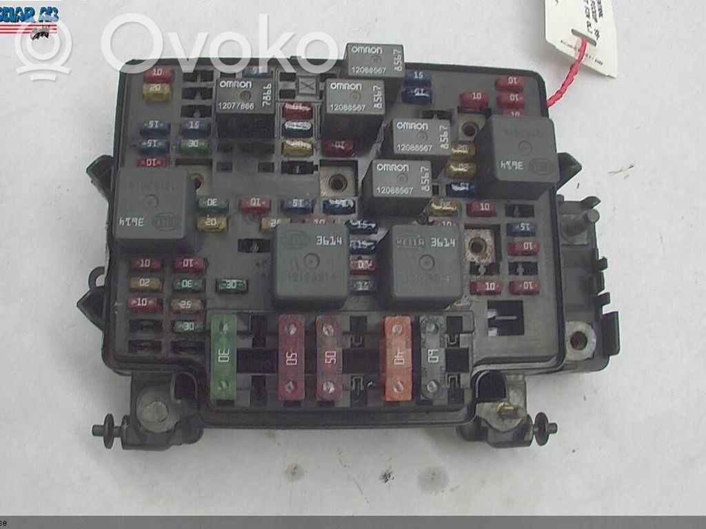 Chevrolet Silverado Saugiklių blokas 