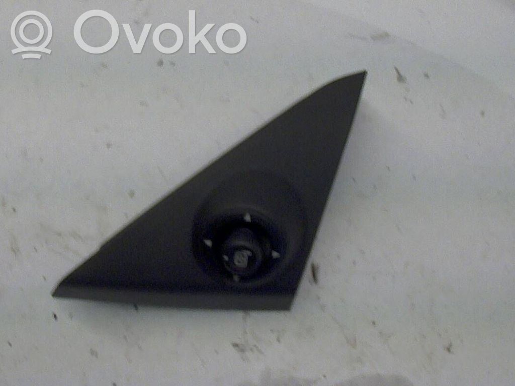 Wing mirror switch