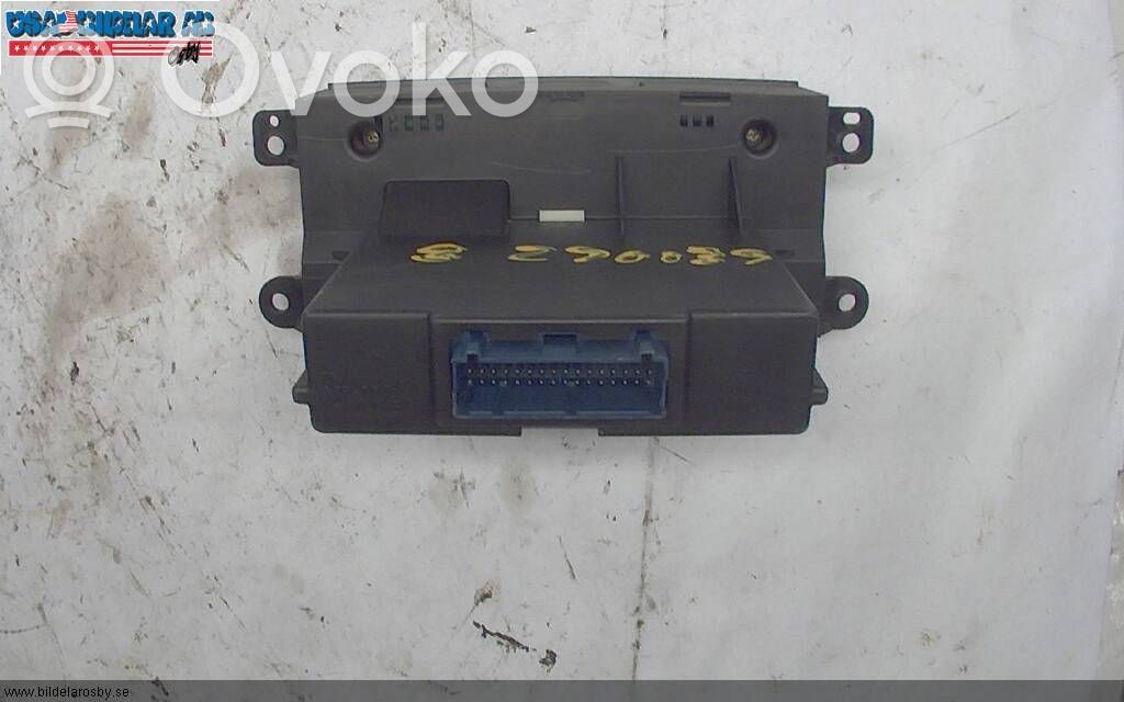 Cadillac CTS Climate control unit 