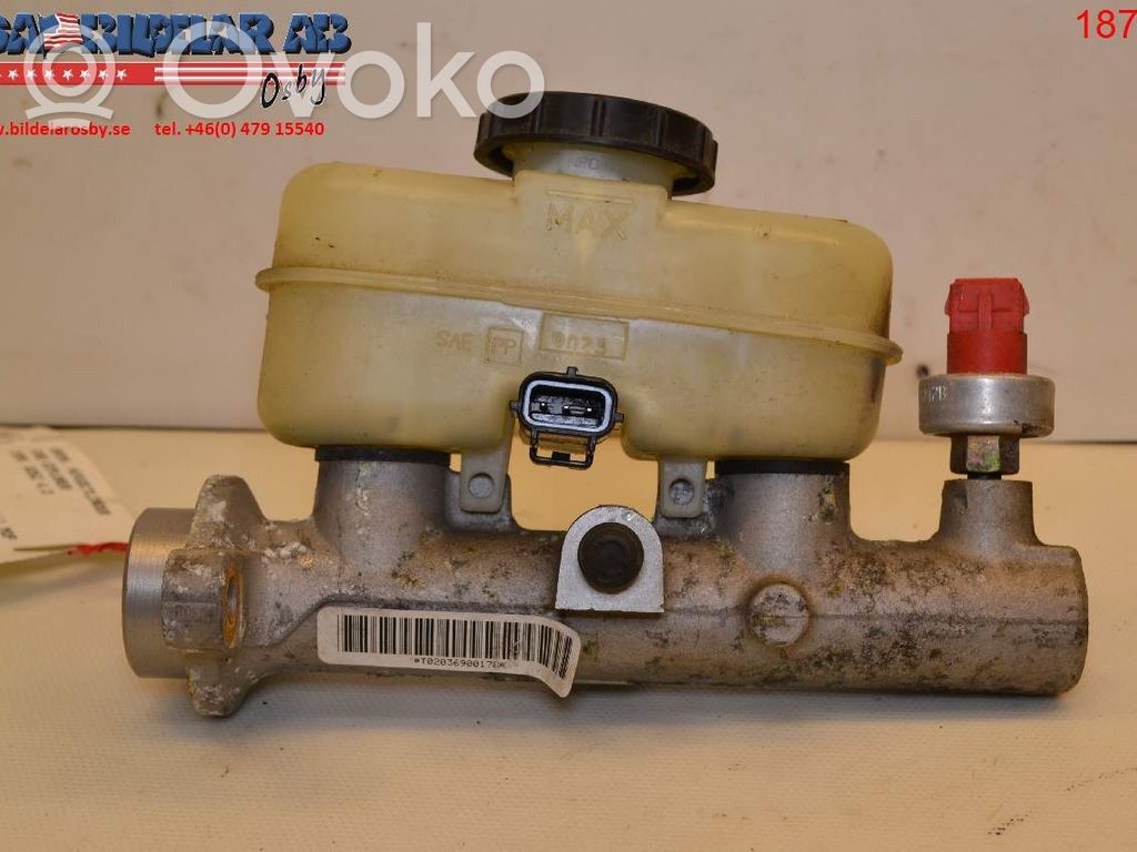 Ford Explorer Master brake cylinder 