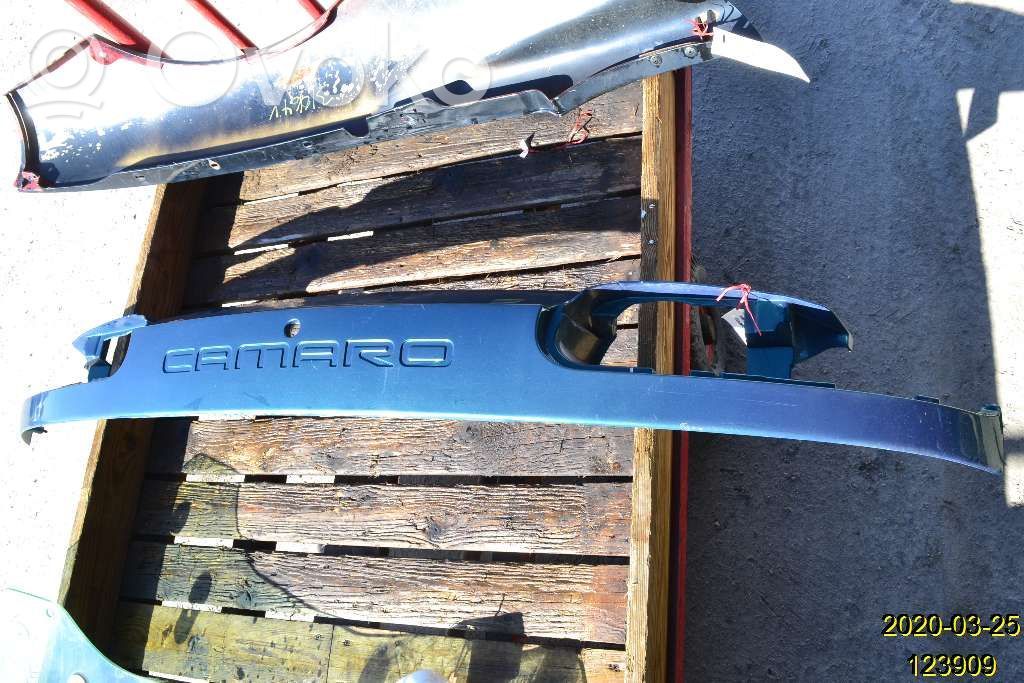 Chevrolet Camaro Tailgate trim 