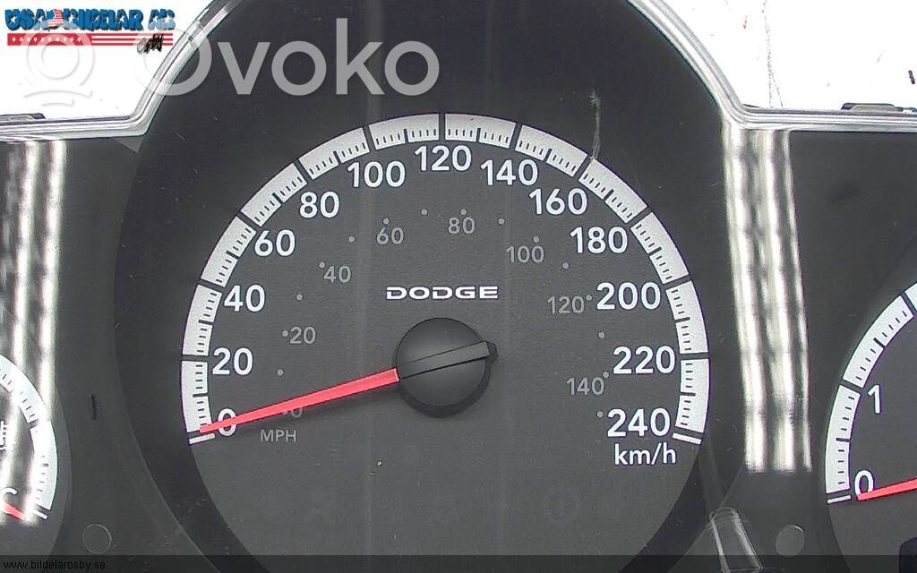 Dodge Nitro Speedometer (instrument cluster) 