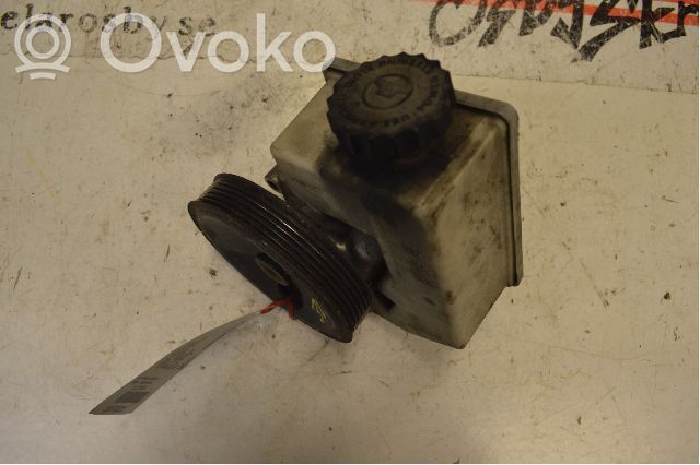 Jeep Cherokee Ohjaustehostimen pumppu 