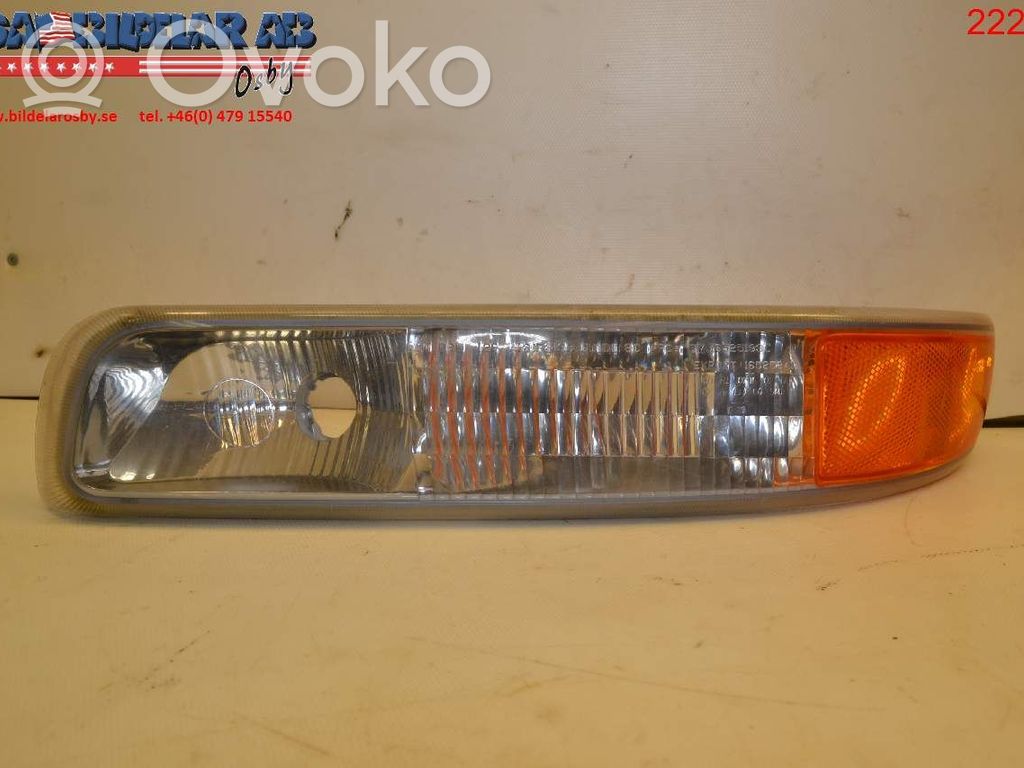 Chevrolet Tahoe Front indicator light 