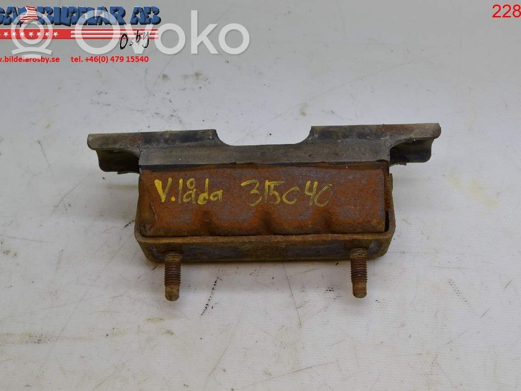 Gearbox mount
