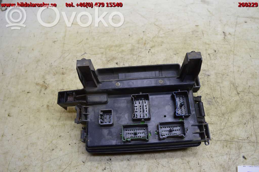 Módulo de fusible   05087269AK