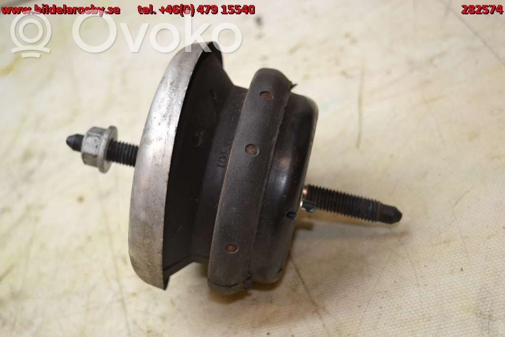 Engine mount bracket   15254700