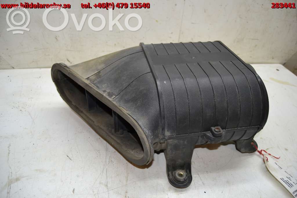 Air filter box   31906200