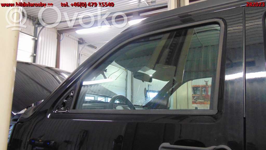 Dodge Nitro Front door 