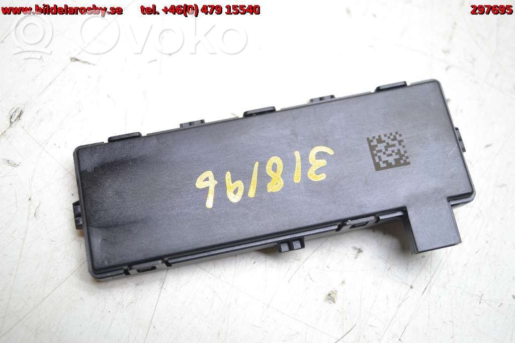 Door central lock control unit/module   13503204