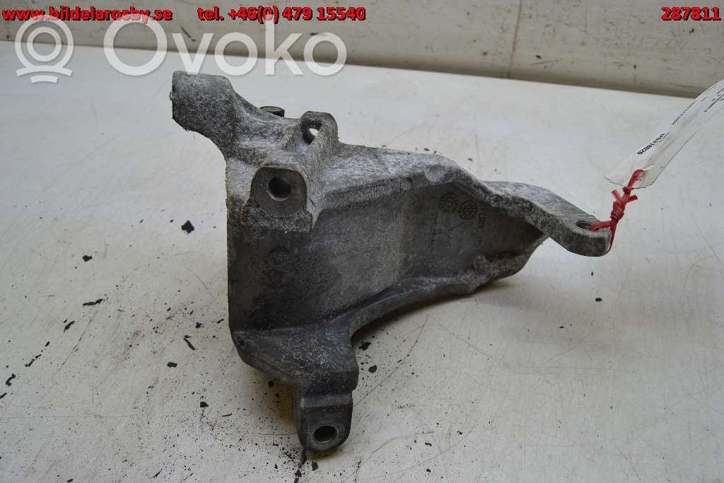 Dodge Journey Engine mounting bracket 
