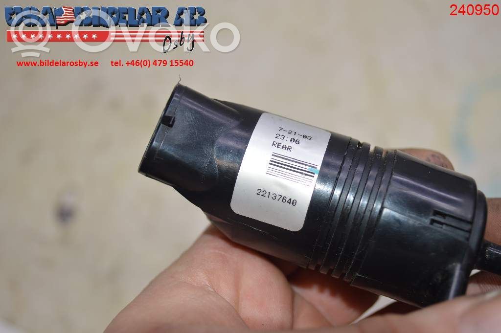 Chevrolet TrailBlazer Windscreen/windshield washer pump 