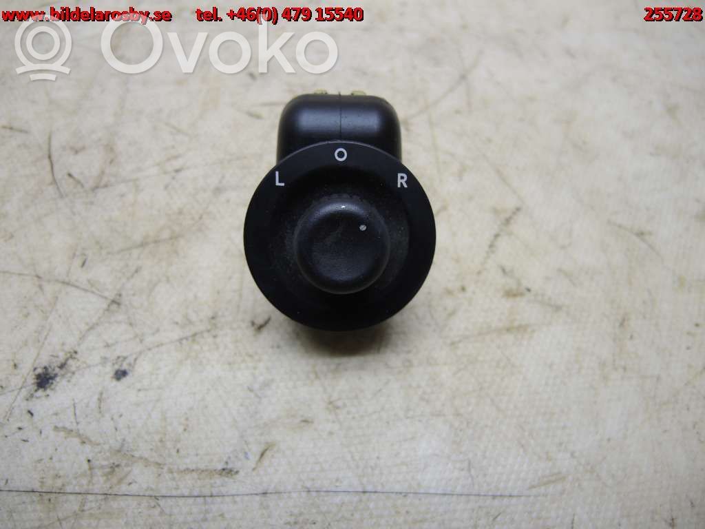Wing mirror switch   4602788AA