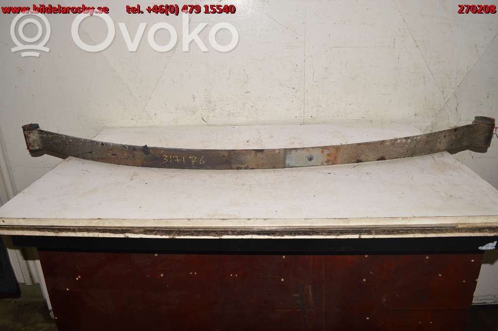 Rear leaf spring