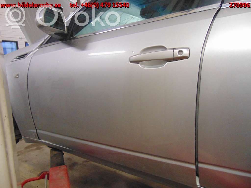 Cadillac CTS Durvis 