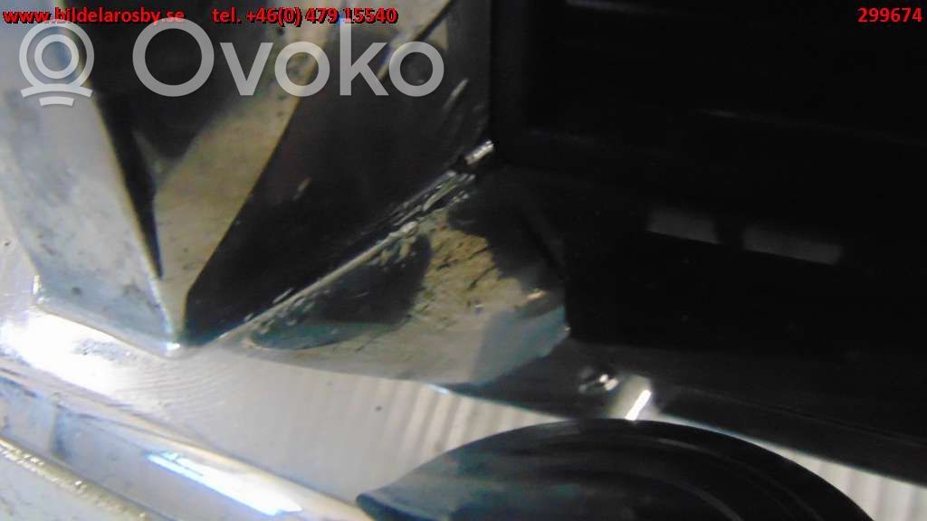 Dodge Caliber Front bumper lower grill 