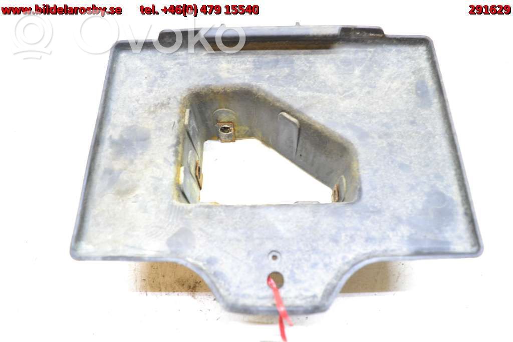 Battery tray   10268430