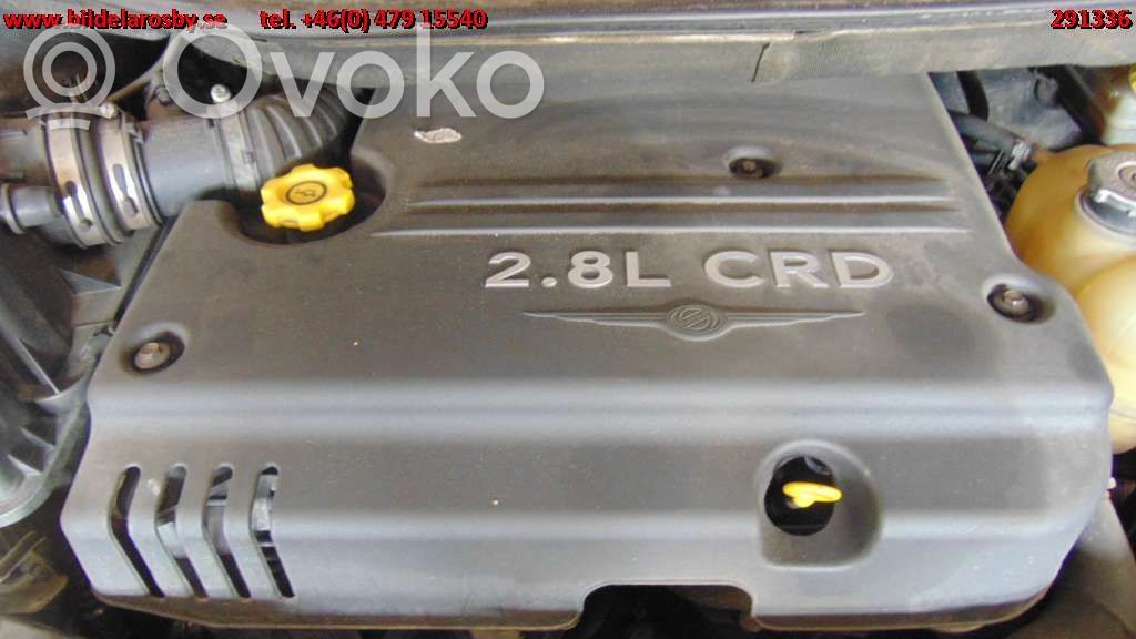 Variklis   68004104AA