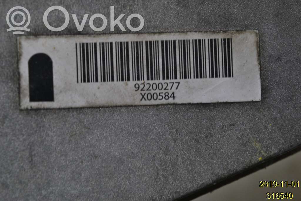 Gearbox mounting bracket