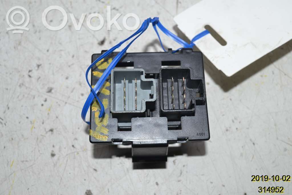 Electric window control switch