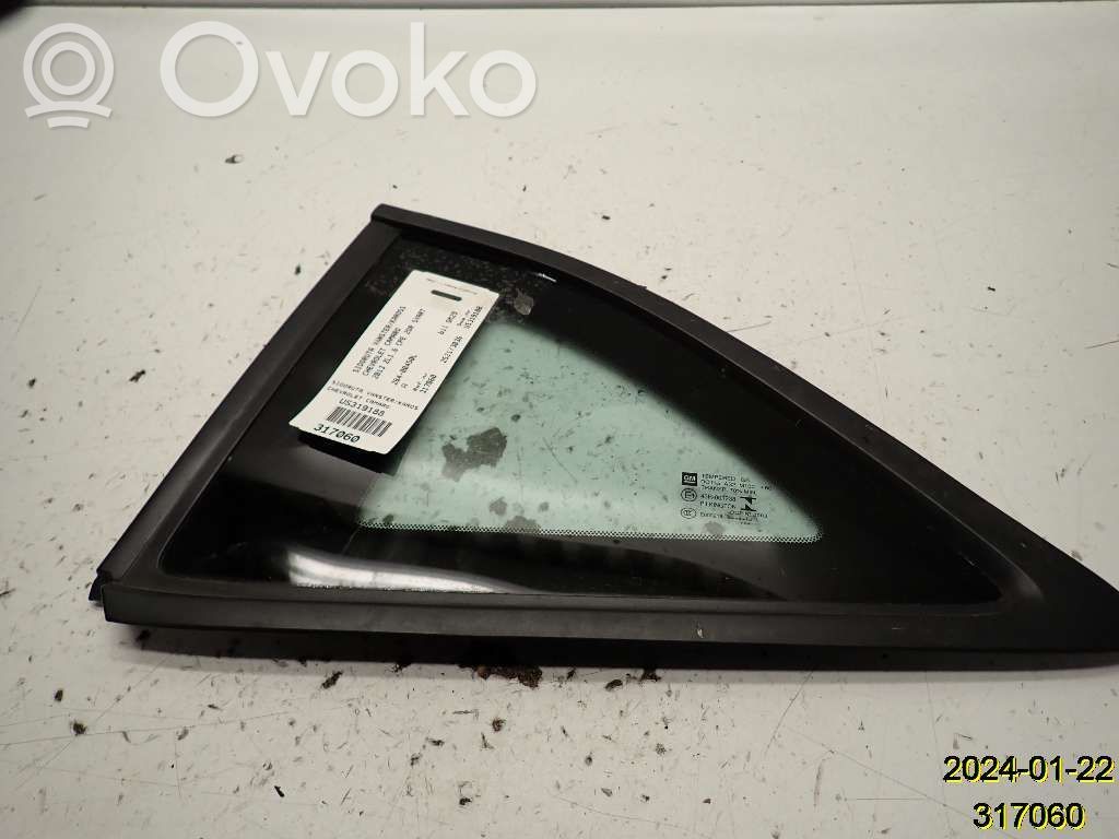Chevrolet Camaro Rear side window 