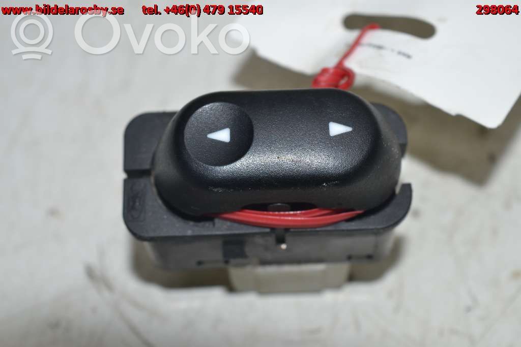 Electric window control switch   YF1T14529ABJADS