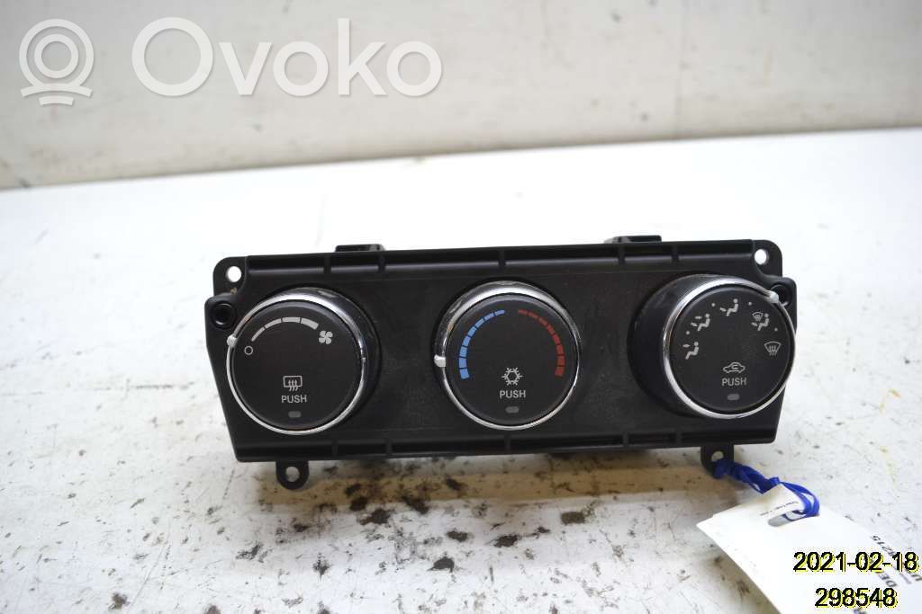 Dodge Nitro Climate control unit 
