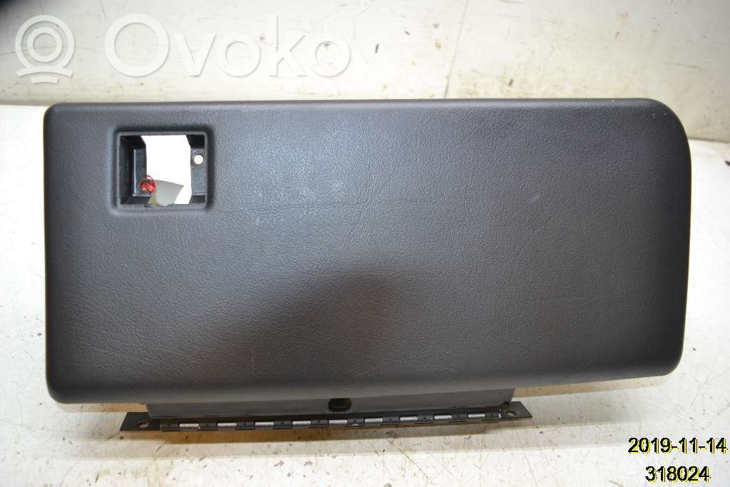 Chevrolet Camaro Daiktadėžės (bordačioko) komplektas 
