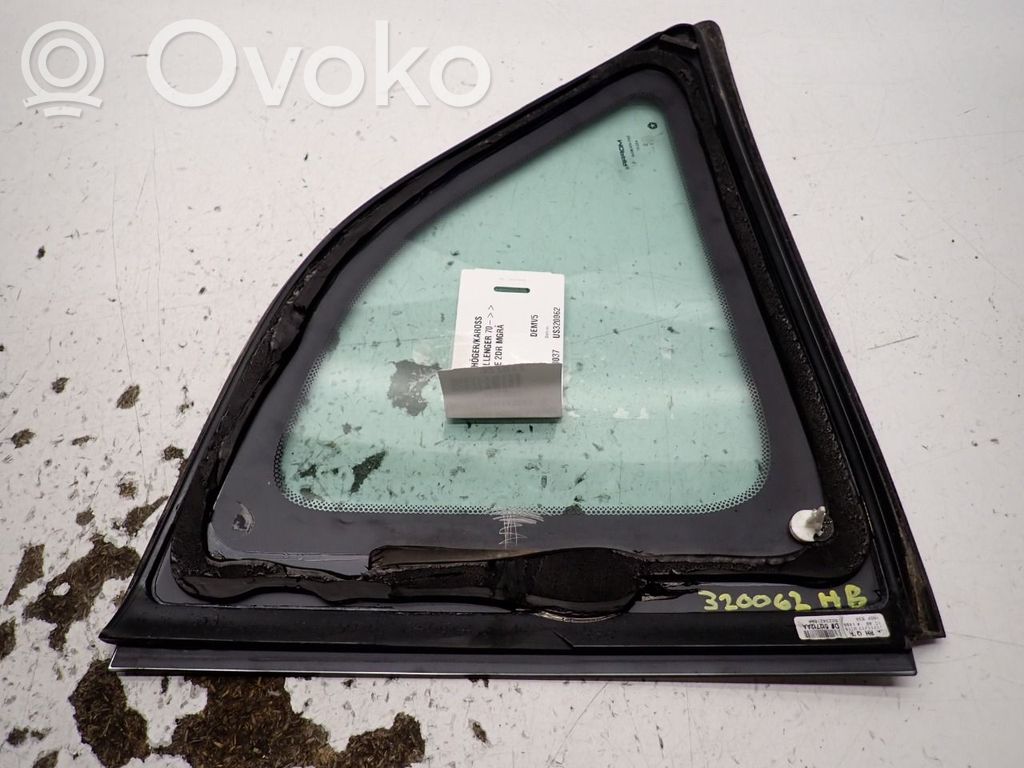 Vidrio lateral trasero   28406188R